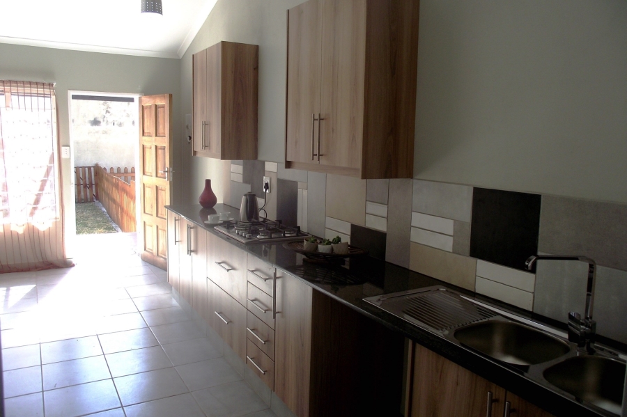 To Let 2 Bedroom Property for Rent in Croydon Gauteng
