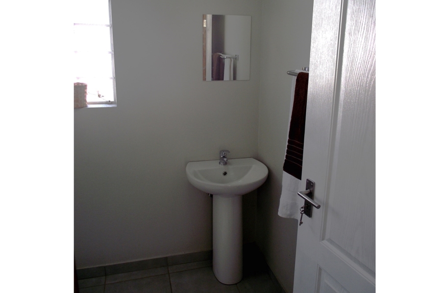 To Let 2 Bedroom Property for Rent in Croydon Gauteng