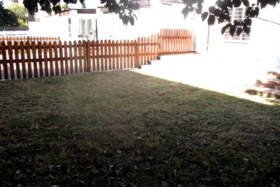 To Let 2 Bedroom Property for Rent in Croydon Gauteng