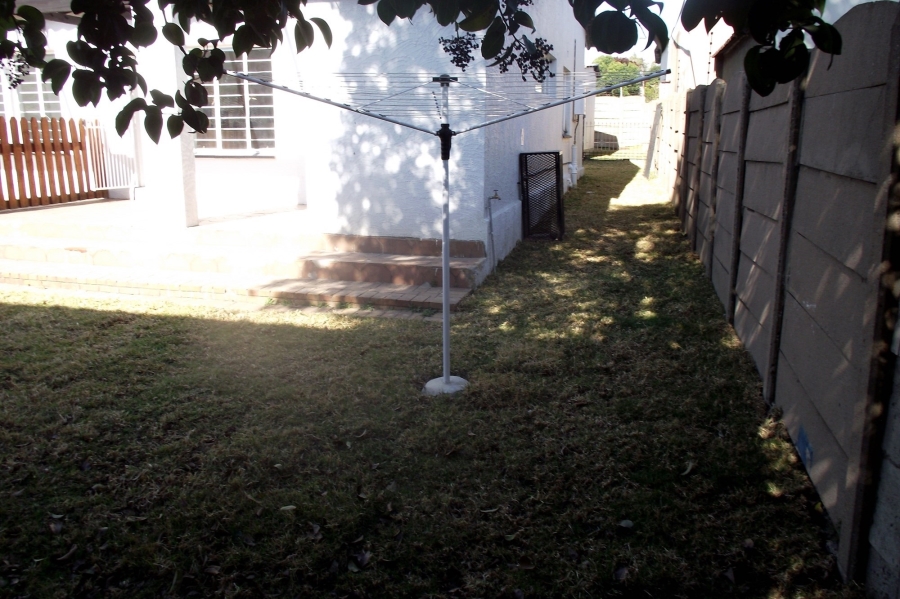 To Let 2 Bedroom Property for Rent in Croydon Gauteng