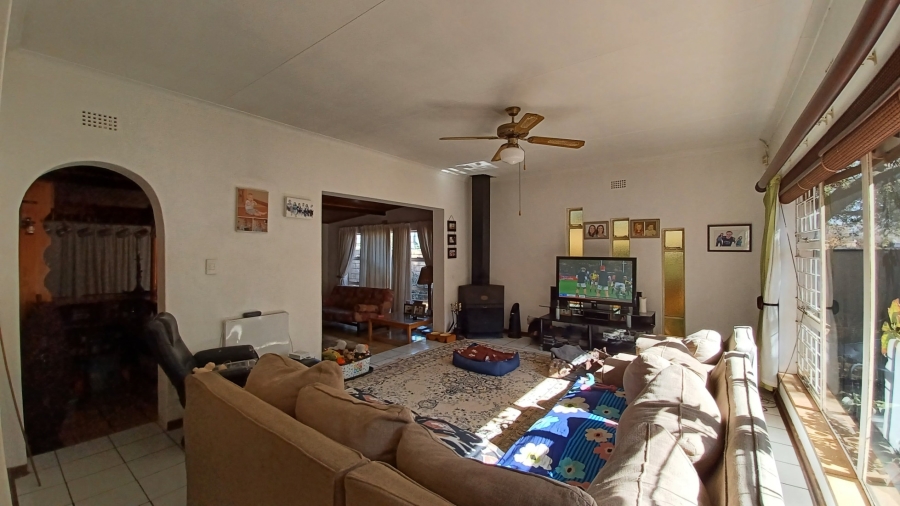 3 Bedroom Property for Sale in Vanderbijlpark SE 6 Gauteng