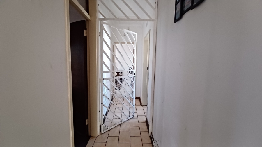 3 Bedroom Property for Sale in Vanderbijlpark SE 6 Gauteng
