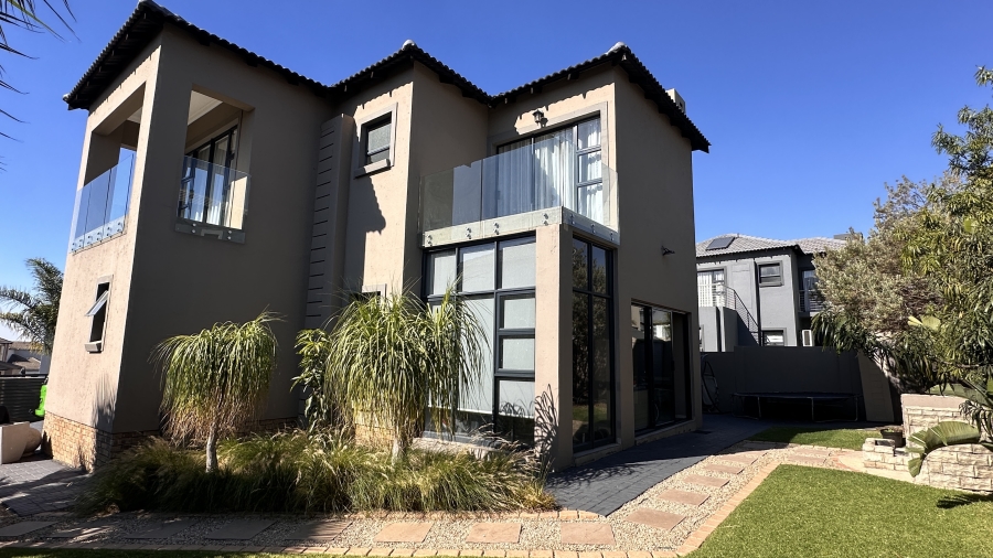 3 Bedroom Property for Sale in Thatchfield Hills Gauteng