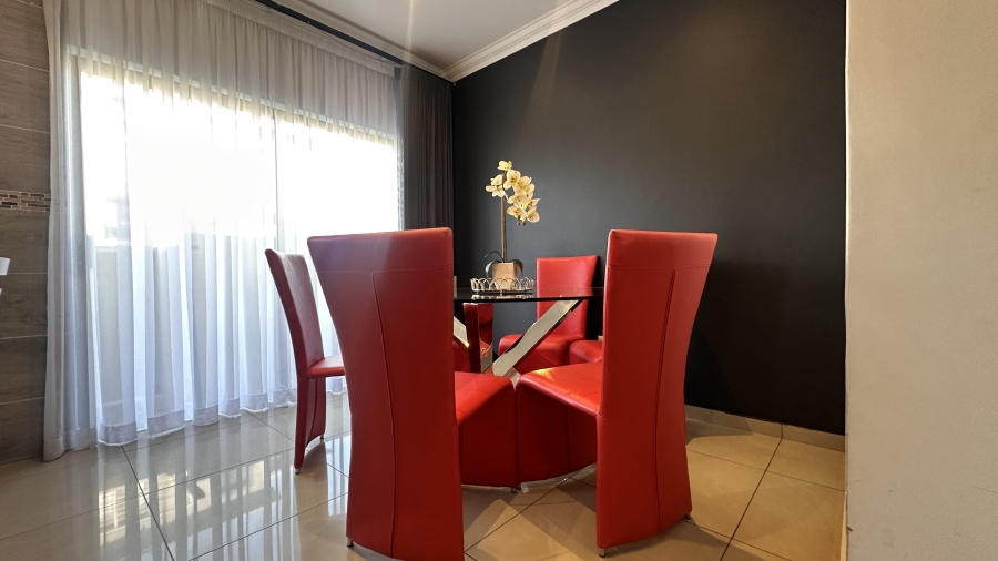 3 Bedroom Property for Sale in Thatchfield Hills Gauteng