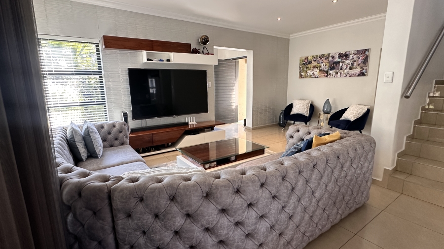 3 Bedroom Property for Sale in Thatchfield Hills Gauteng