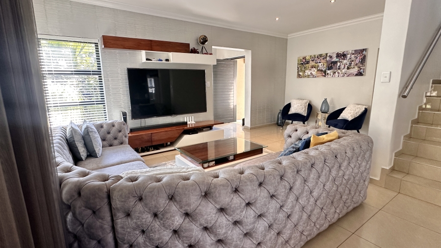 3 Bedroom Property for Sale in Thatchfield Hills Gauteng