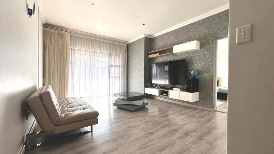 3 Bedroom Property for Sale in Thatchfield Hills Gauteng