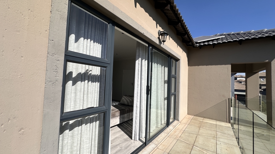3 Bedroom Property for Sale in Thatchfield Hills Gauteng