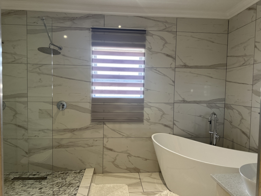 3 Bedroom Property for Sale in Thatchfield Hills Gauteng