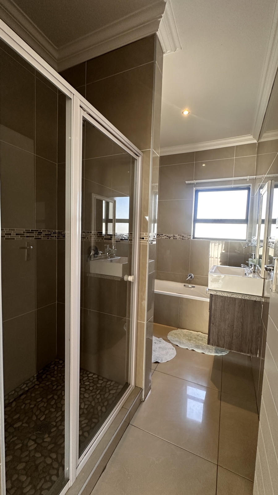 3 Bedroom Property for Sale in Thatchfield Hills Gauteng