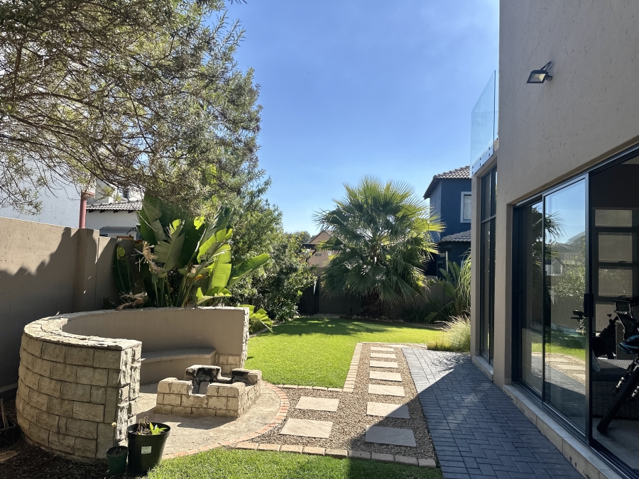 3 Bedroom Property for Sale in Thatchfield Hills Gauteng