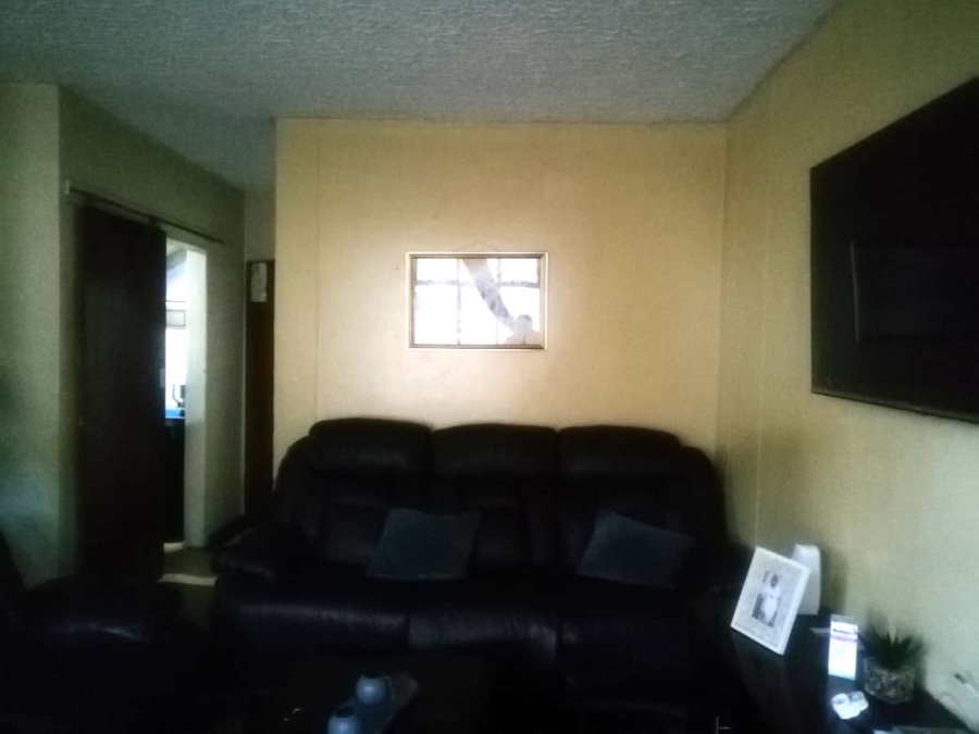 2 Bedroom Property for Sale in Pretoria West Gauteng