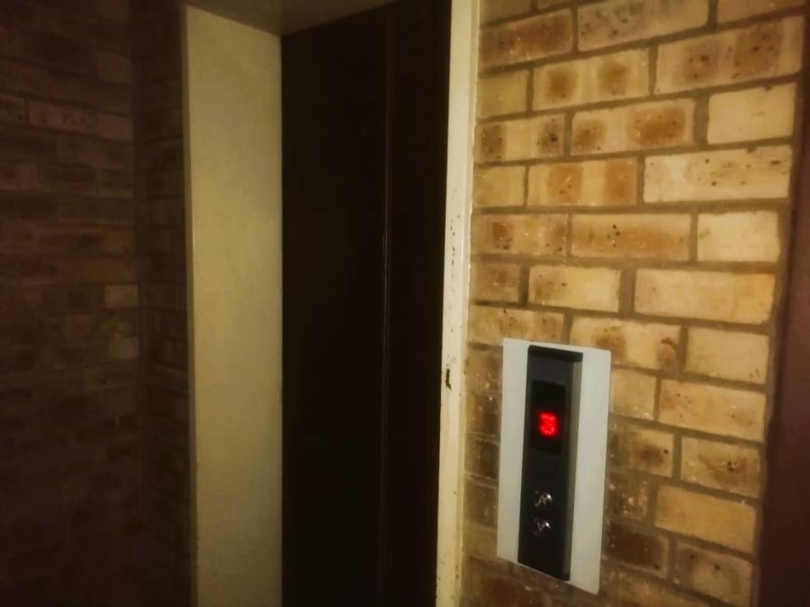 2 Bedroom Property for Sale in Pretoria West Gauteng