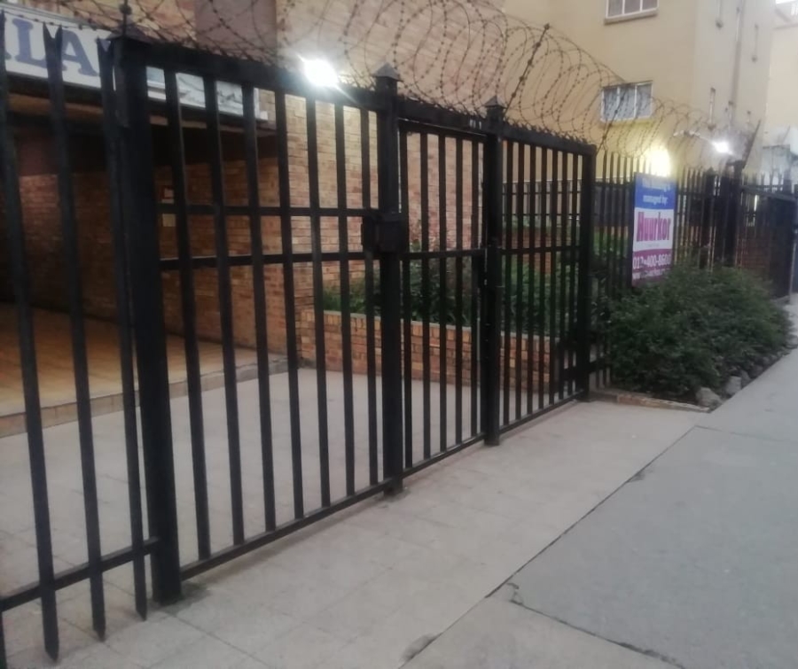 2 Bedroom Property for Sale in Pretoria West Gauteng