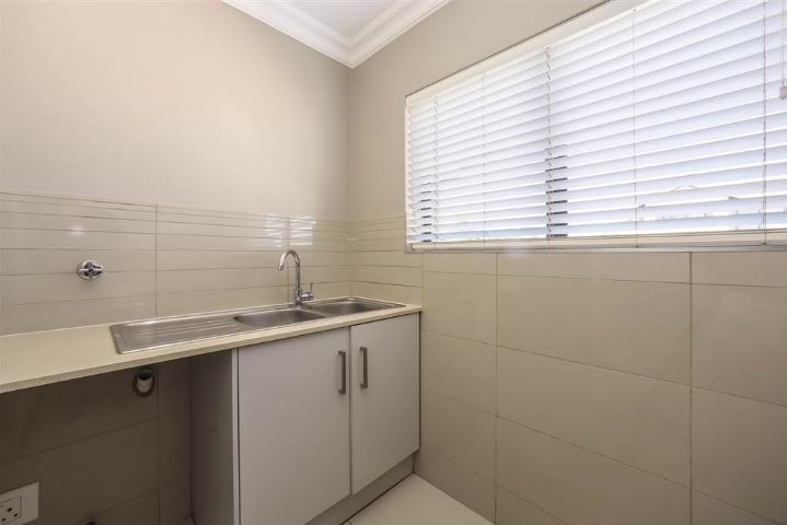 To Let 4 Bedroom Property for Rent in Kyalami Hills Gauteng