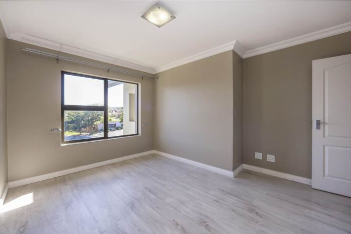 To Let 4 Bedroom Property for Rent in Kyalami Hills Gauteng