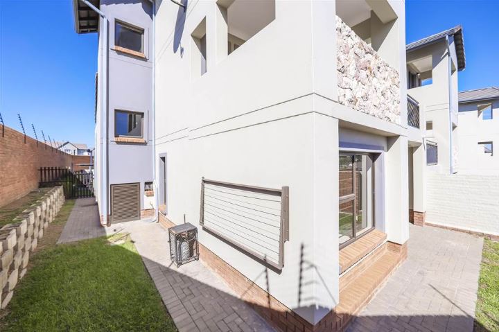 To Let 4 Bedroom Property for Rent in Kyalami Hills Gauteng