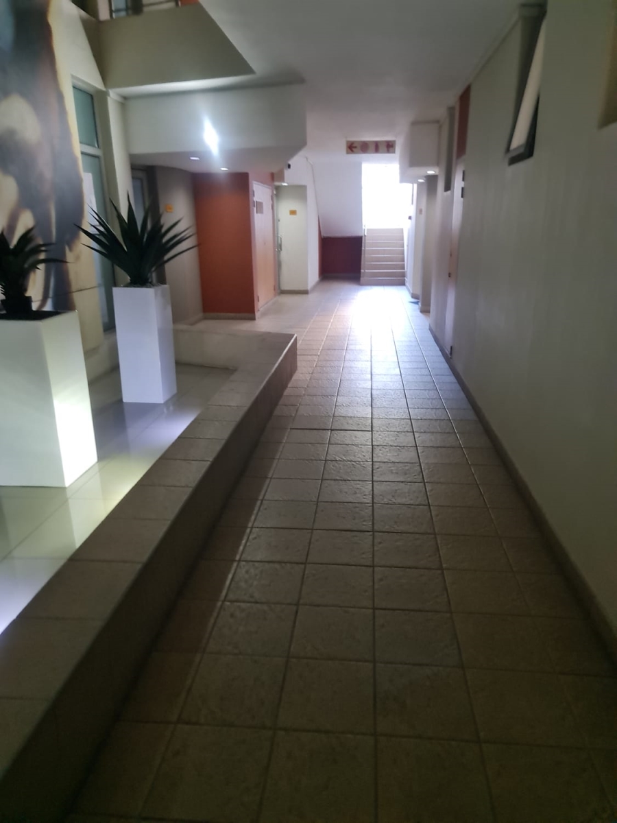 To Let 2 Bedroom Property for Rent in Sandton Central Gauteng