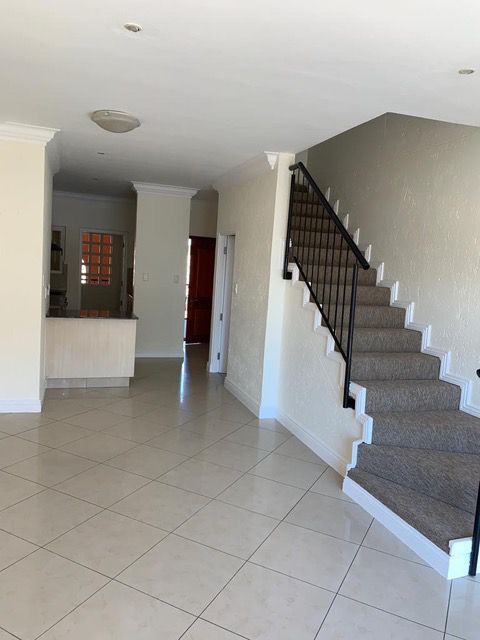 To Let 2 Bedroom Property for Rent in Morningside Gauteng