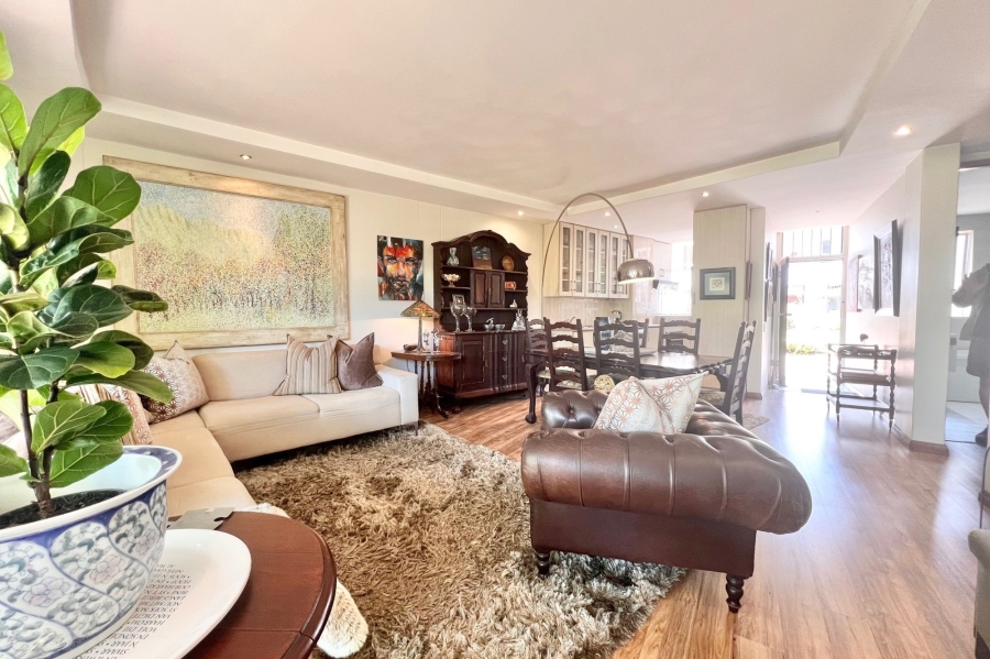 1 Bedroom Property for Sale in Bryanston Gauteng