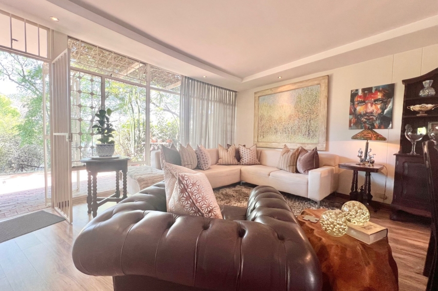 1 Bedroom Property for Sale in Bryanston Gauteng