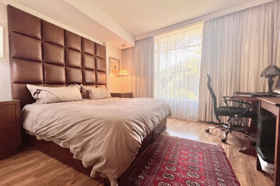 1 Bedroom Property for Sale in Bryanston Gauteng