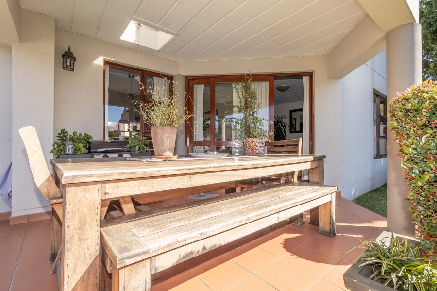 3 Bedroom Property for Sale in Magaliessig Gauteng