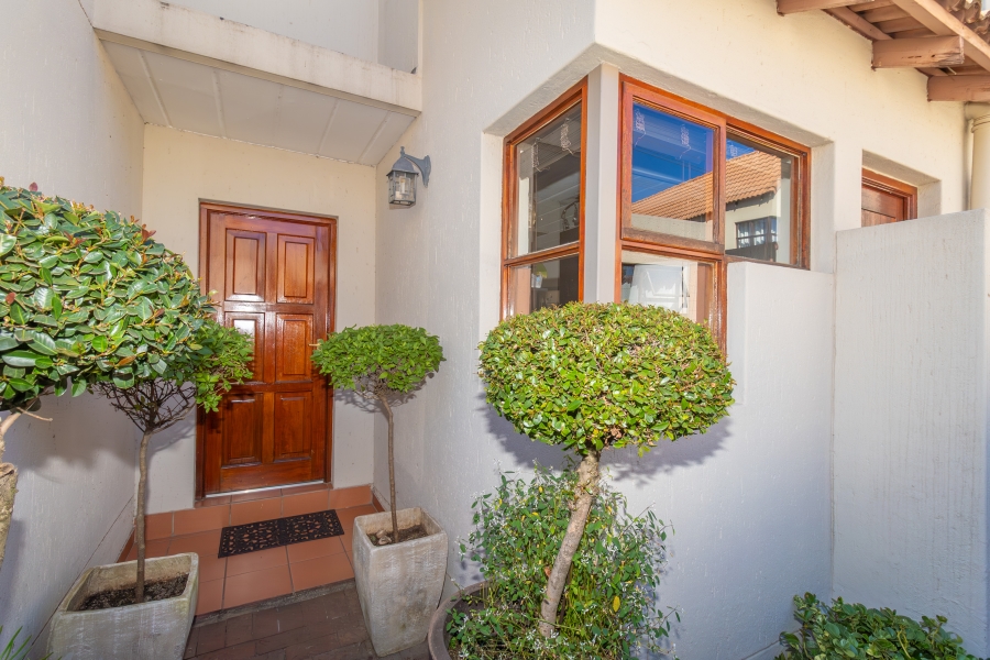 3 Bedroom Property for Sale in Magaliessig Gauteng