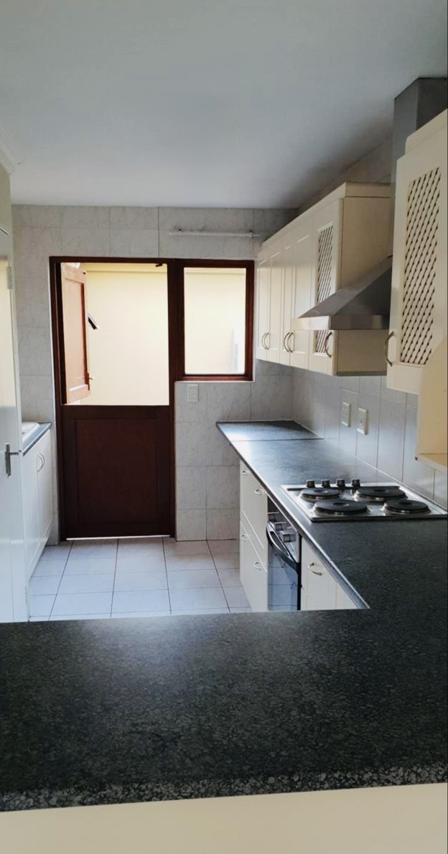 To Let 3 Bedroom Property for Rent in Barbeque Downs Gauteng