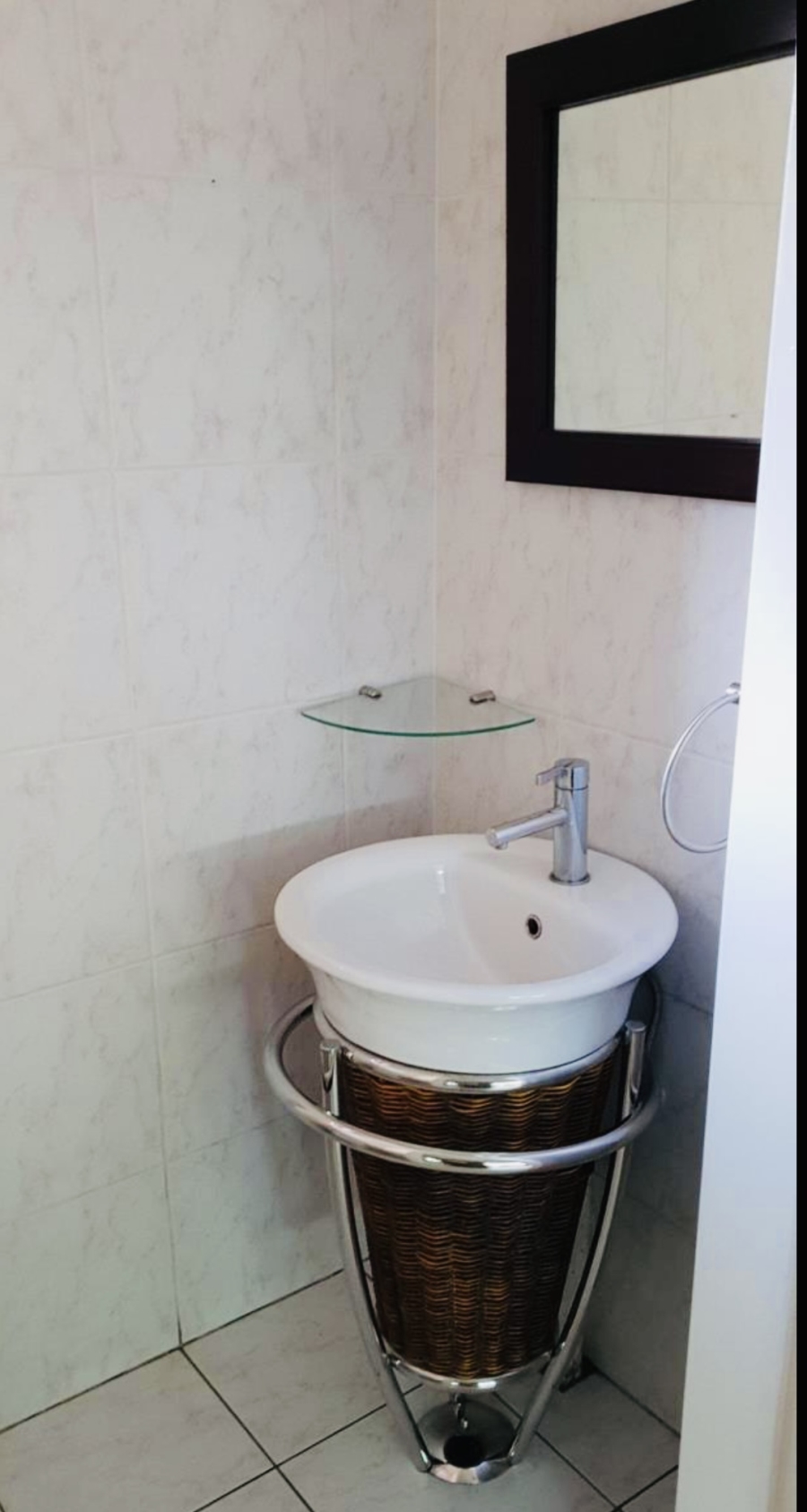 To Let 3 Bedroom Property for Rent in Barbeque Downs Gauteng