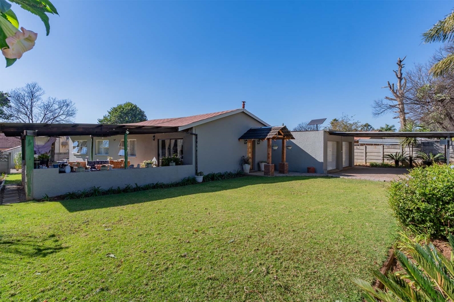 4 Bedroom Property for Sale in Birchleigh Gauteng