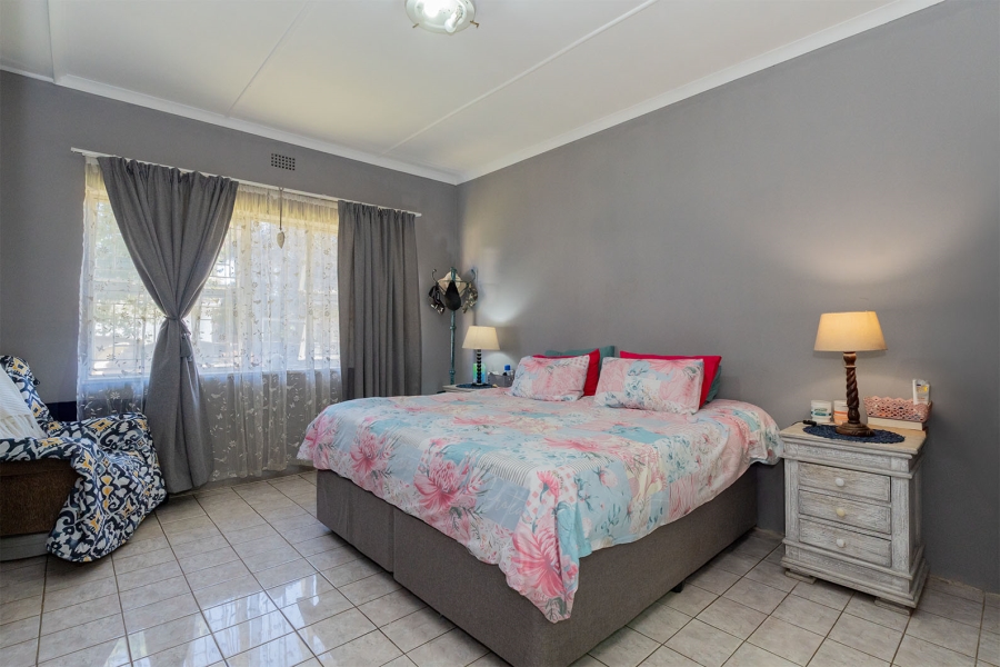 4 Bedroom Property for Sale in Birchleigh Gauteng
