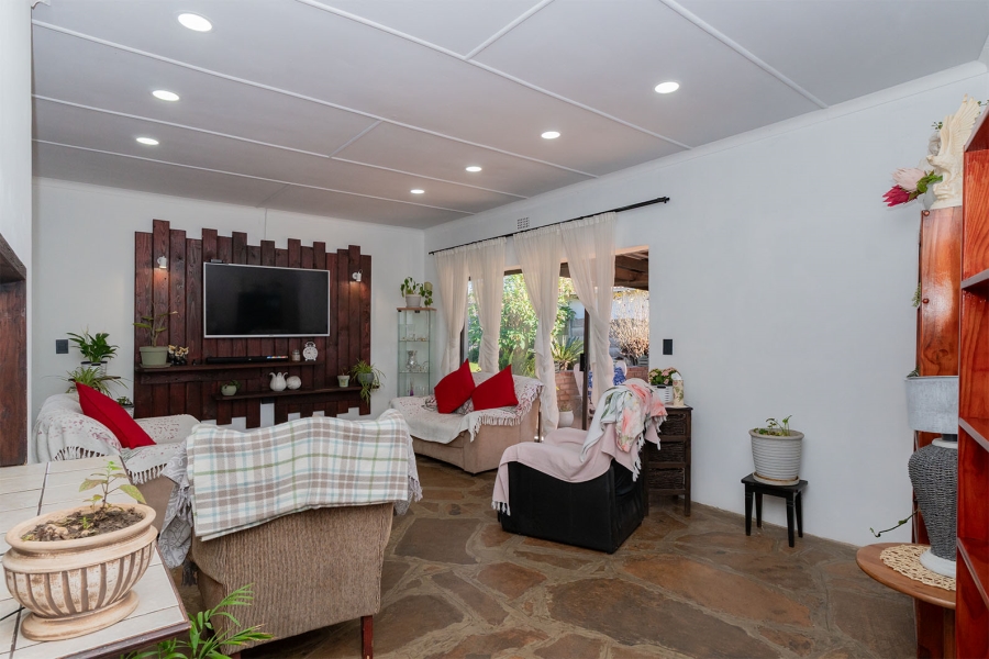 4 Bedroom Property for Sale in Birchleigh Gauteng