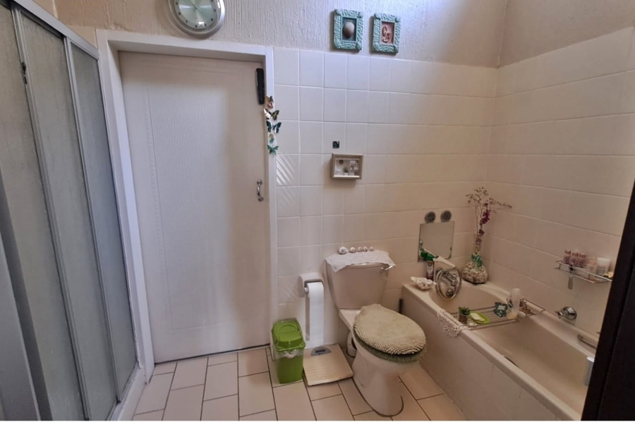 2 Bedroom Property for Sale in Clubview Gauteng