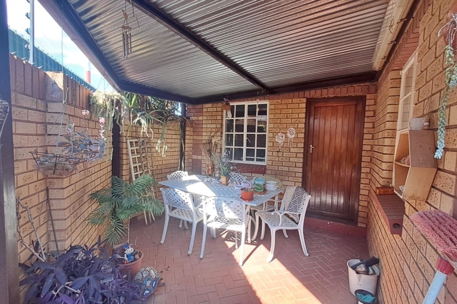 2 Bedroom Property for Sale in Clubview Gauteng