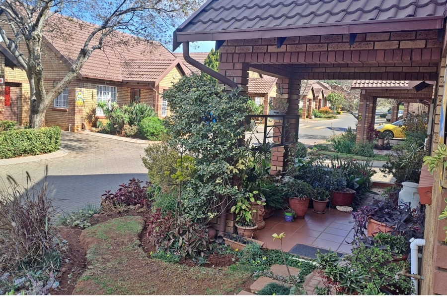 2 Bedroom Property for Sale in Clubview Gauteng