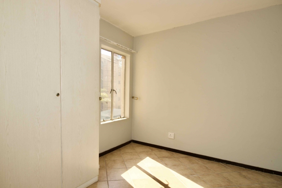 2 Bedroom Property for Sale in Die Hoewes Gauteng