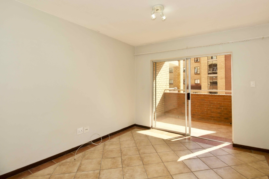 2 Bedroom Property for Sale in Die Hoewes Gauteng