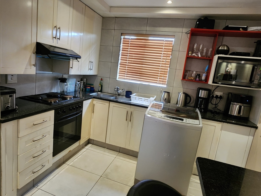 1 Bedroom Property for Sale in Wapadrand Gauteng
