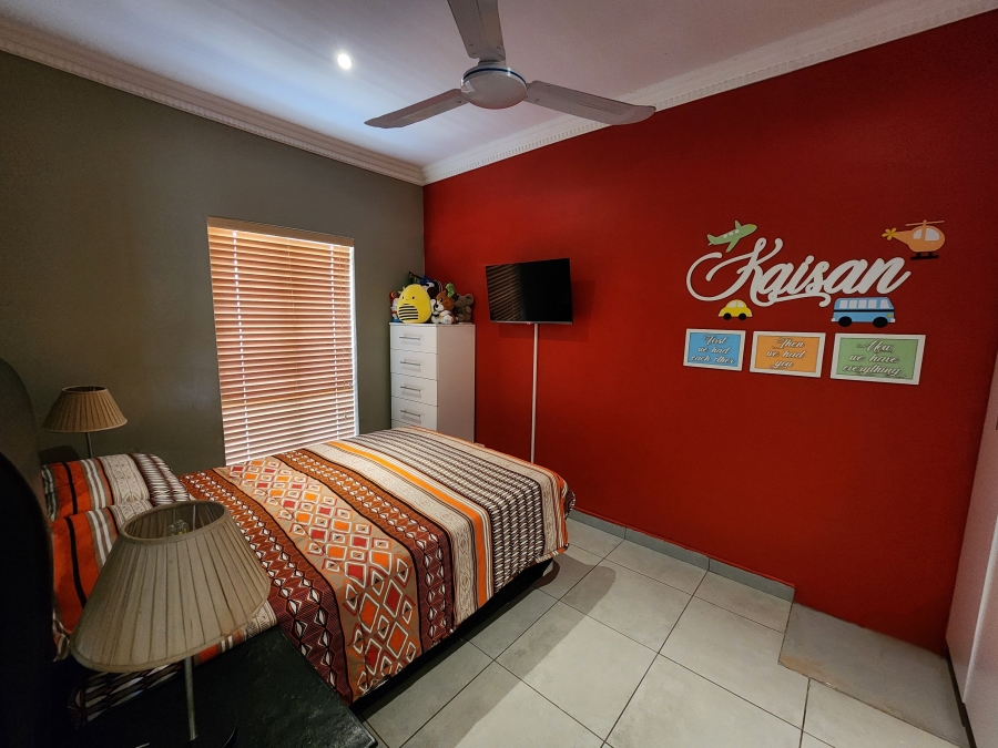 1 Bedroom Property for Sale in Wapadrand Gauteng
