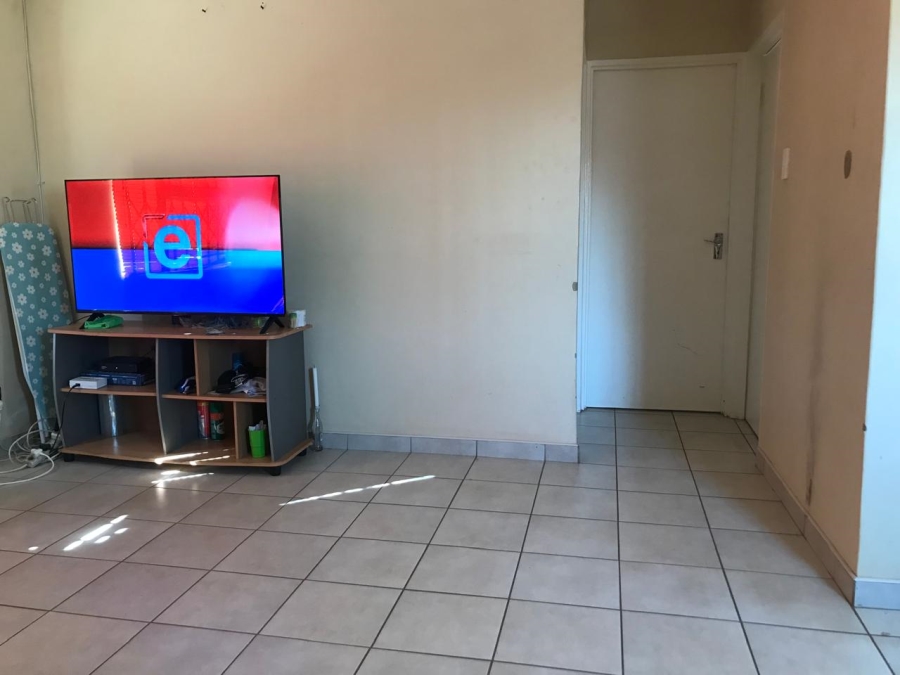 2 Bedroom Property for Sale in Lufhereng Gauteng