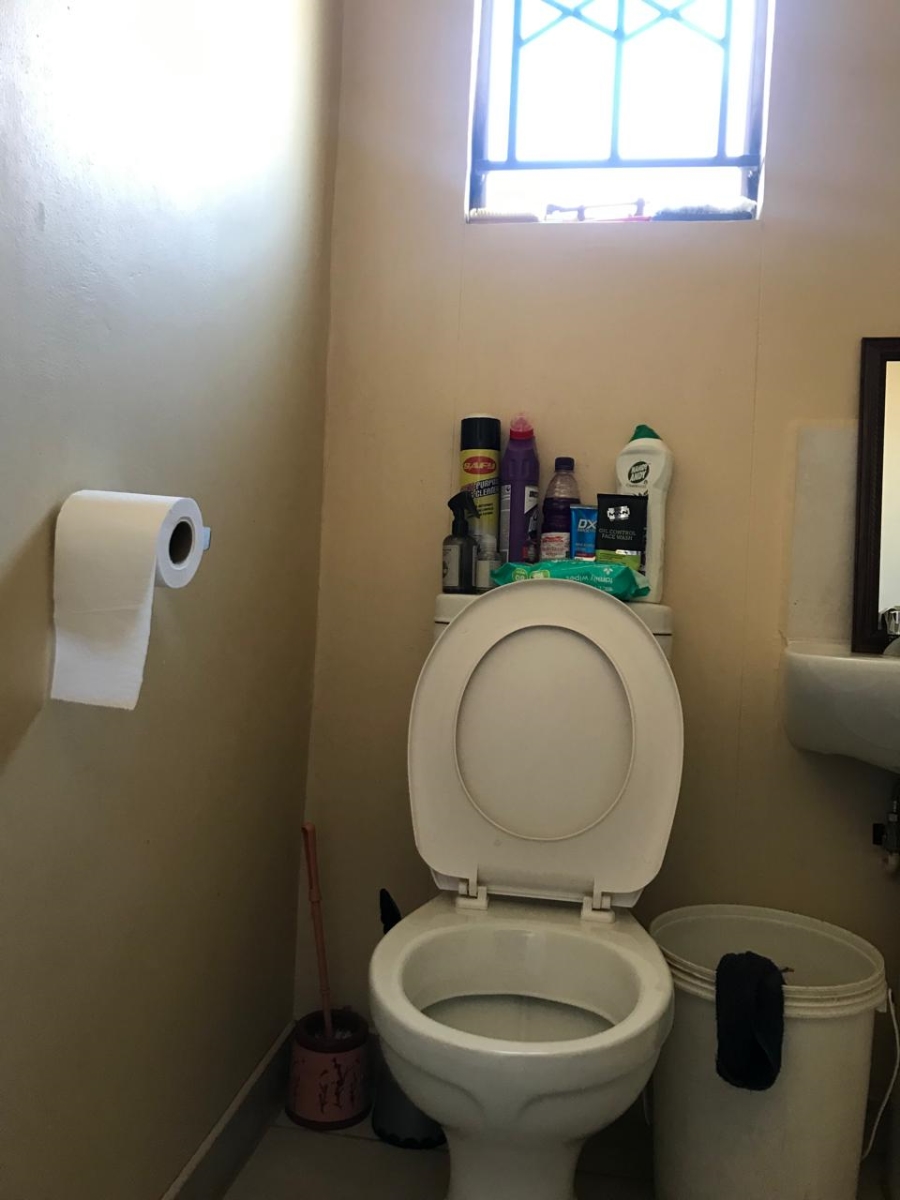 2 Bedroom Property for Sale in Lufhereng Gauteng