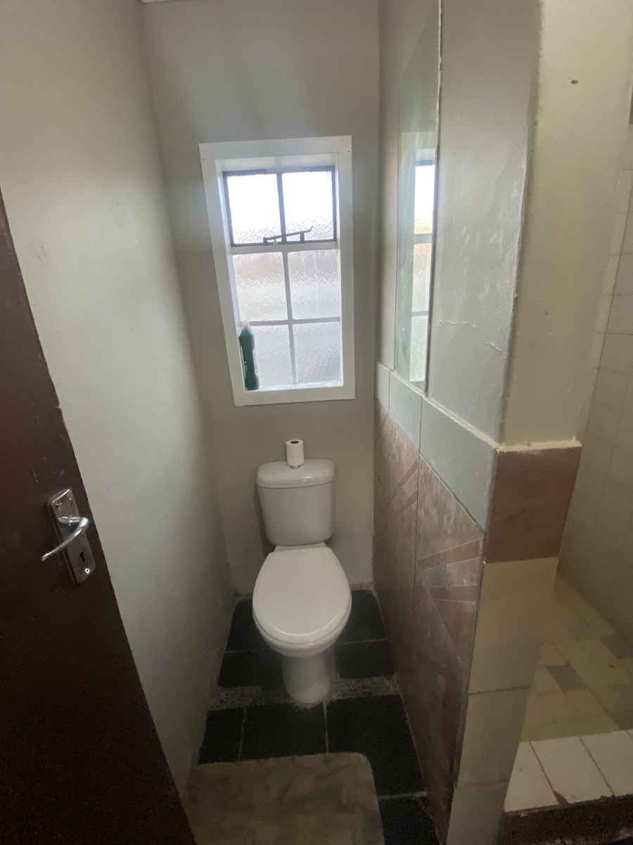 1 Bedroom Property for Sale in Elandspoort Gauteng