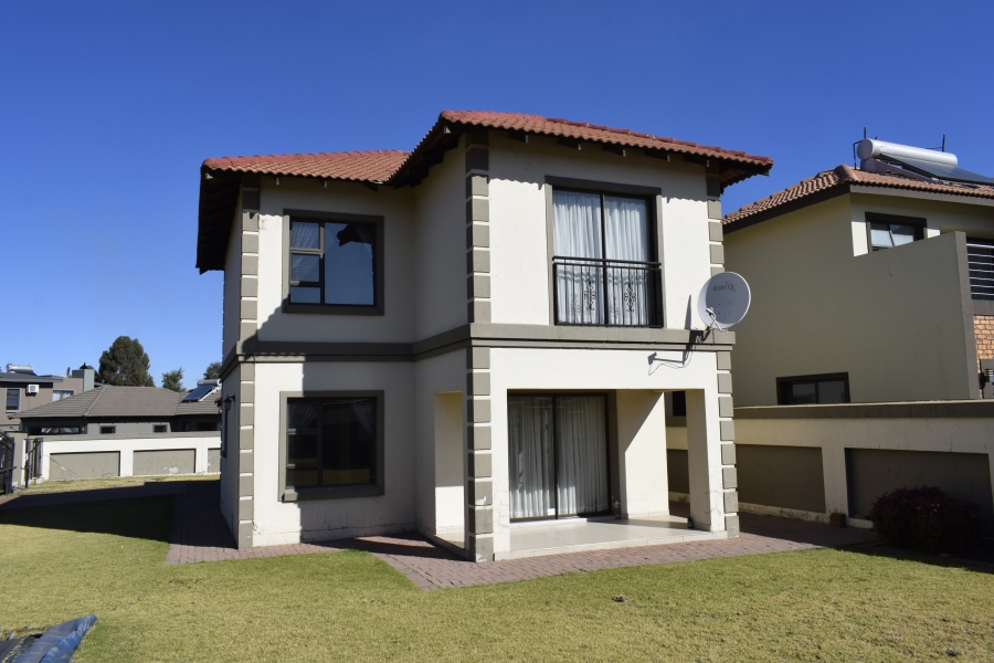 2 Bedroom Property for Sale in Helderwyk Gauteng