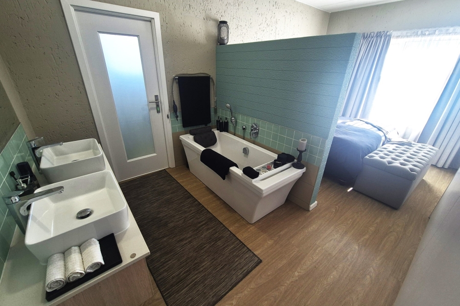 To Let 2 Bedroom Property for Rent in Paulshof Gauteng