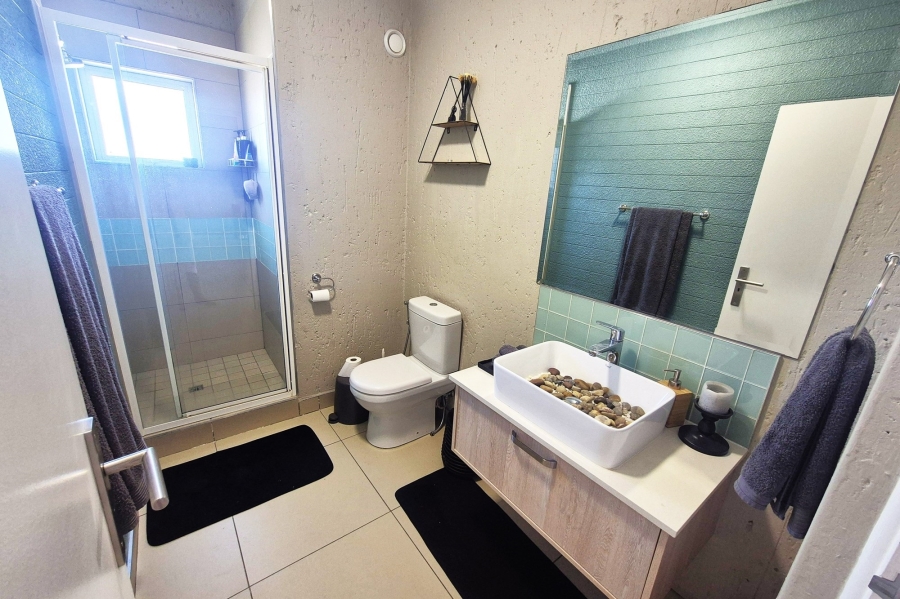 To Let 2 Bedroom Property for Rent in Paulshof Gauteng