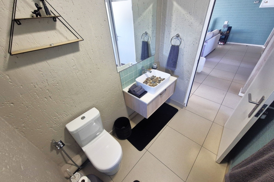 To Let 2 Bedroom Property for Rent in Paulshof Gauteng