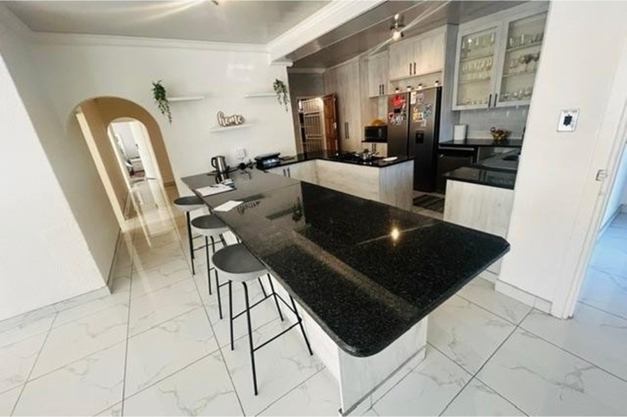 6 Bedroom Property for Sale in Mayfield Park Gauteng