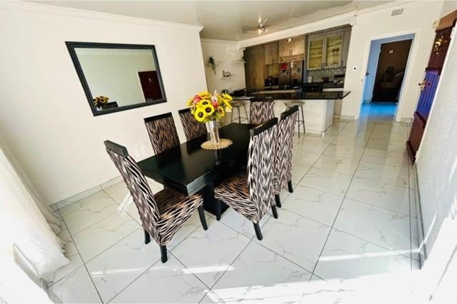 6 Bedroom Property for Sale in Mayfield Park Gauteng