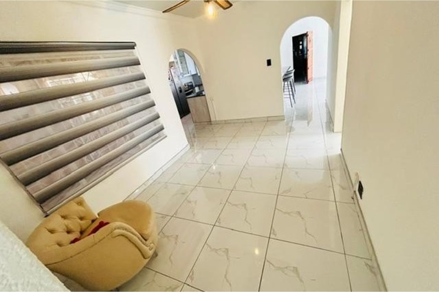 6 Bedroom Property for Sale in Mayfield Park Gauteng